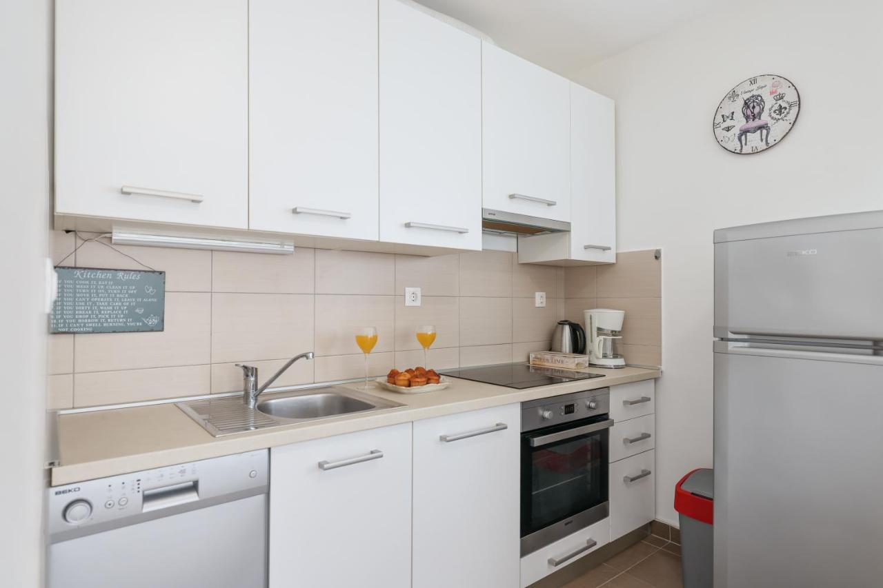 Cozy Niko Apartment - Private Parking And Balcony زادار المظهر الخارجي الصورة